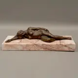 SIGLO XX by Desnudo Femenino, Bronce, patinado en color marrón; base de mármol veteado, sold Oct 2023