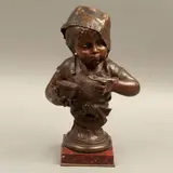 Infante Con Tazón*, FRANCIA, PRINCIPIOS DEL SIGLO XX, Bronce, patinado en color marrón; base de mármol rojo