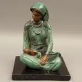 Maternidad, SIGLO XX, Bronce, patinado en color verde; con base de mármol negro