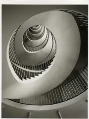 Karl Hugo Schmölz, Wassermann. Haus Arag (Düsseldorf). Treppenhaus, 1955, Vintage. Gelatinesilberabzug