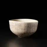 Lucie Rie, Squeezed bowl