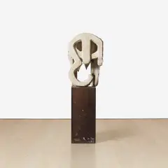 Thomas Houseago, Abstract Head I, 2009, Tuf-Cal, hemp, iron rebar, plywood, graphite and redwood
