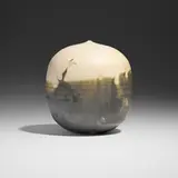 Toshiko Takaezu, Closed Form (with rattle)