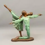Julián Bravo, BAILARINES, Bronce, patinado en color verde