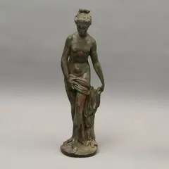 SIGLO XX by Baño de Venus, Bronce, patinado en color verde, offered Jul 2023