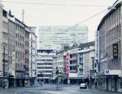 Auktion 411, Los 386 by Thomas Struth, 2004, Lambdaprint, sold May 2018
