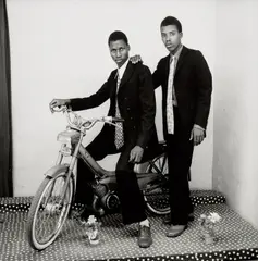 Malick Sidibé, Les Deux Amis avec Moto, 1971, Gelatin silver print, printed 2011