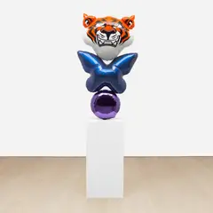 Adam Parker Smith, Heroine, 2018, resin, fiberglass, urethane, steel and wooden plinth