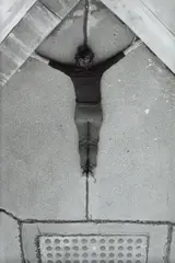 Valie Export, Dreieck - Kreuz, 1982, black and white photograph