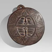 Bushongo, Tukala box, carved wood