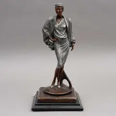 Dama, SIGLO XX, Bronce, patinado en color marrón y azul, base de mármol negro