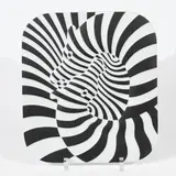 Ohne Titel by Victor Vasarely, 1977, Porzellan-Objekt, sold Oct 2018
