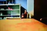 William Eggleston, Ohne Titel (Hot Sauce, Louisiana)