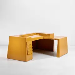 Vittorio Introini, Desk, circa 1968, Moulded fiberglass, painted wood