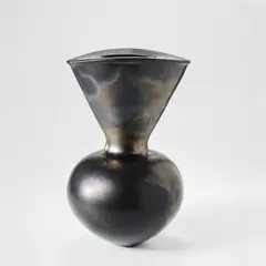 Magdalene Odundo, 'Untitled', 1987, Burnished and carbonised terracotta
