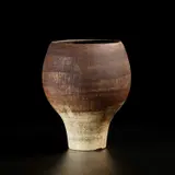 Hans Coper, Early footed pot