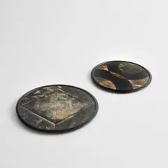 Katsu Hamanaka, Two plates, 1934, Lacquered wood, galuchat