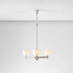 Chandelier, model no. 5202 by Tomaso Buzzi, circa 1933, Incamiciato lattimo glass and cordonato lattimo glass with applied gold leaf, brass, offered Nov 2022