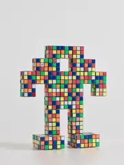 Invader, OiFi2, 2005, rubiks cubes