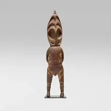 Romkun, Ancestral figure, carved wood, natural pigments