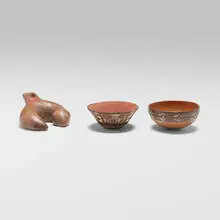 Nazca, Collection of three vessels, terracotta, natural pigments