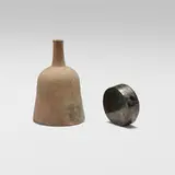 Chavin, Mirror and vessel, anthracite; terracotta