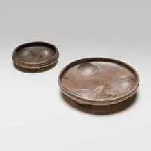 Chupícuaro, Mammiform bowls, set of two, burnished earthenware