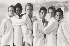 Peter Lindbergh, Estelle Lefébure, Karen Alexander, Rachel Williams, Linda Evangelista, Tatjana Patitz, Christy Turlington, Vogue USA, Santa Monica, Los Angeles, 1988, Gelatin silver print