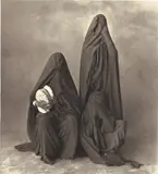 Irving Penn, Three Rissani Women with Bread