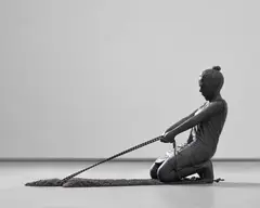 Yasam Sasmazer, Sciamachia, 2015, bronze