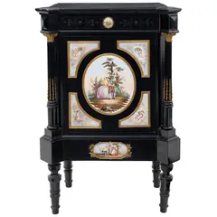 Cómoda, EUROPA, SIGLO XX, Madera laqueada con aplicaciones de bronce y medallones de porcelana con escenas galantes, querubines y lira