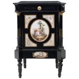 Cómoda, EUROPA, SIGLO XX, Madera laqueada con aplicaciones de bronce y medallones de porcelana con escenas galantes, querubines y lira