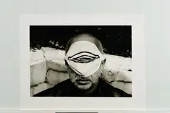Stefan Moses, Jörg Immendorf (Aus: "Künstler machen Masken"), 1997, Gelatinesilberabzug