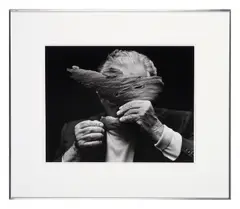 Stefan Moses, Hans Hartung (Aus: "Künstler machen Masken"), 1982, Gelatinesilberabzug