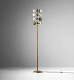 Pietro Chiesa, Rare standard lamp, model no. 1098, circa 1938, Painted brass, brass, oak