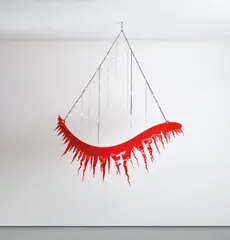 Jim Lambie, Everythings Gone Green (Eyelash Red), 2003, powder coated aluminium and silver necklaces