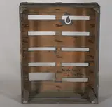 C. O. Paeffgen, Ohne Titel, 1977, Assemblage (Acryl auf Holzkiste, Blei, Draht)