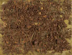 Ohne Titel by Michael Buthe, 1974, Getrocknete Rosen und Bienenwachs über Goldfarbe auf Leinwand. In Holzrahmen, sold Oct 2022