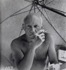 Willy Maywald, Pablo Picasso, 1947, am Strand nahe Vallauris, Späterer Abzug. Gelatinesilberabzug