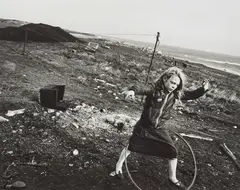 Chris Killip, Helen and Her Hula-hoop, Seacoal Camp, Lynemouth, Northumberland, 1984, Gelatin silver print, printed 2014