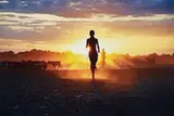Steve McCurry, Running at Sunset, Ethiopia
