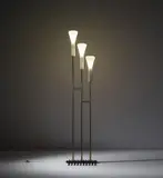 Arredoluce, Rare standard lamp, circa 1956, Opaque glass, brass, painted steel