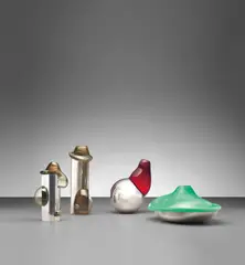 Lino Sabattini, Unique 'Espansione in vetro verde', 'Espansione libera in rosso' and two 'O-Servo' vases, circa 1973, Coloured glass, silver-plated brass