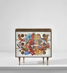 Gio Ponti and Edina Altara, Chest of drawers, circa 1951, Mirrored verre églomisé , burr walnut-veneered wood, brass