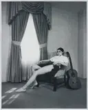Katy Grannan, Deanna Allentown, 2002, silver gelatin print