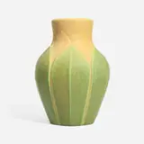 Roseville Pottery, Early Velmoss two-color vase