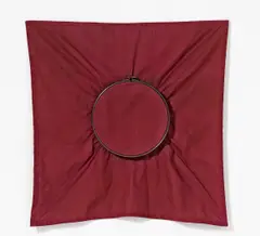 Rotes Tuch in Spannrahmen by Reiner Ruthenbeck, 1973, Baumwolltuch in schwarz lackiertem Spannrahmen., sold Oct 2019