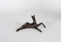 Kurt Arentz, Liegendes Fohlen, Bronze