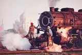 Steve McCurry, Taj and Train, India