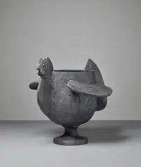 'Poule' planter by François-Xavier Lalanne, circa 1990, Glazed stoneware, sold Oct 2018